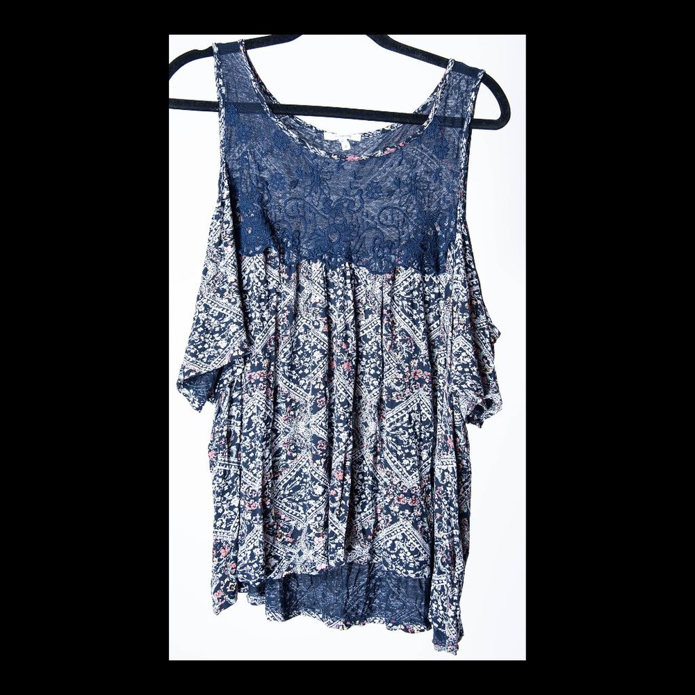 Maurices Womens Multicolor Floral Partial Lace Cold Shoulder Top